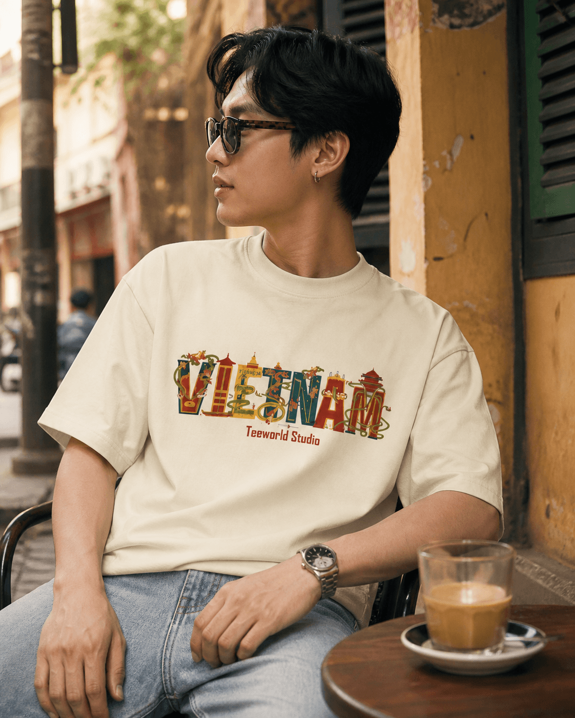 Người mẫu mặc Ăn Sập Việt Nam Tee