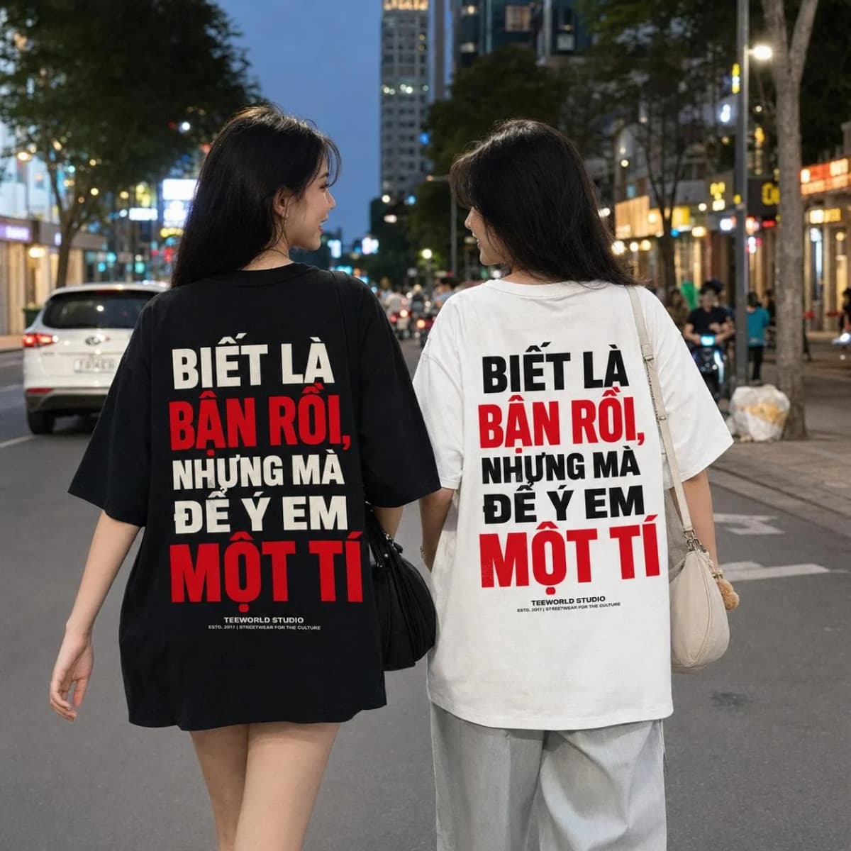 Người mẫu mặc Biết Là Bận Rồi Tee